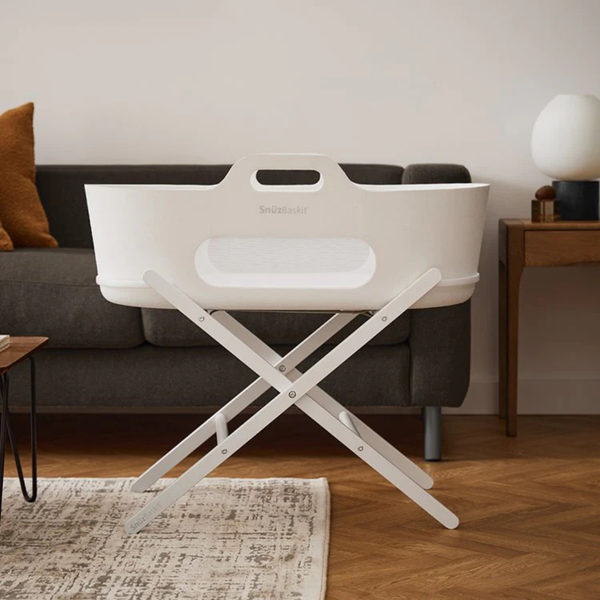 SnuzBaskit and Stand